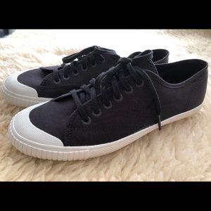Brand New Trentorn size 7.5